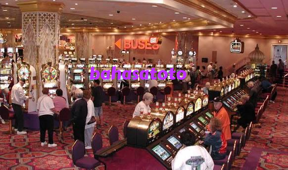bahasatoto Live Dealer Tables at Your Fingertips